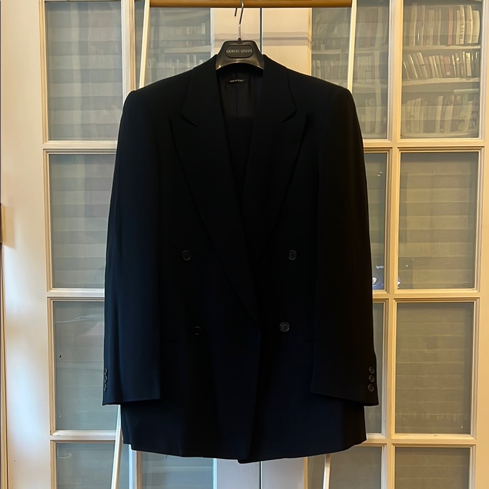 Vintage Giorgio Armani Men's Elegant Dark Black Suit